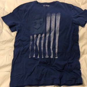 Boys under amour t-shirt
